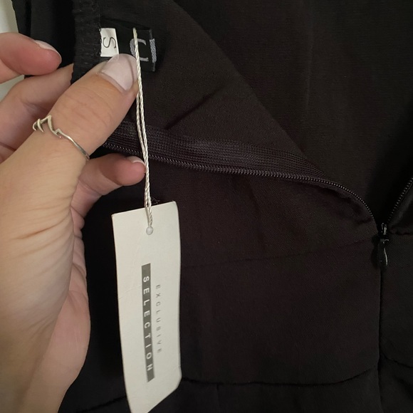 Exclusive section romper - Picture 3 of 3